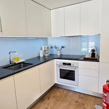 With Parking/terrace Porto