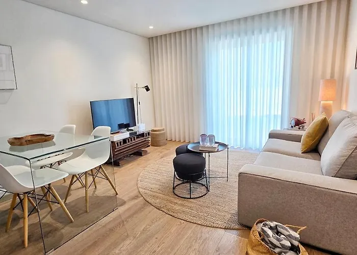 With Parking/terrace Porto