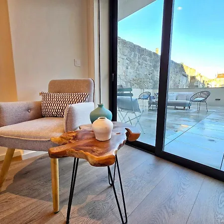 Apartment With Parking/terrace *