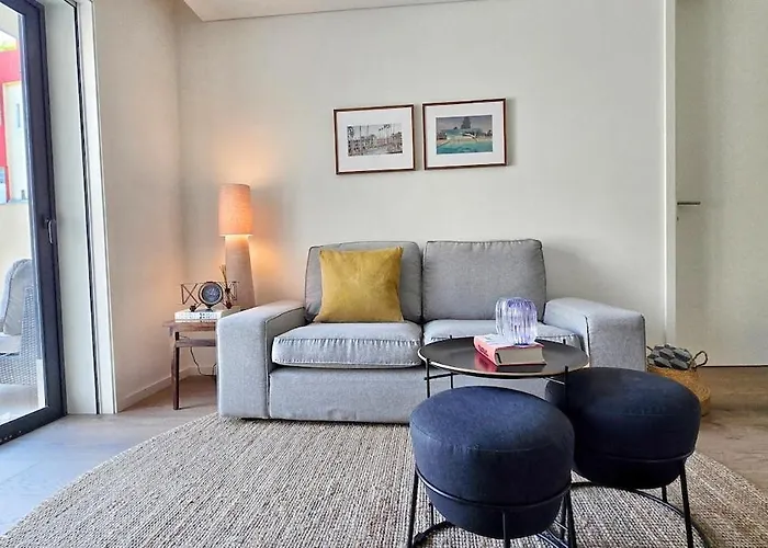 With Parking/terrace * Porto